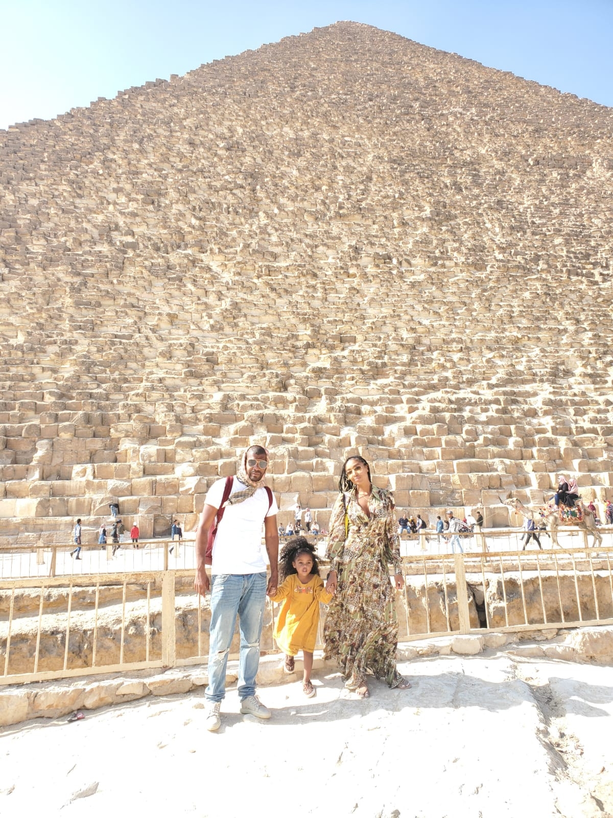 visiting the pyramids in giza with a toddler indrewsshoes.com